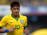 FB体育官网-里昂之夜，苏亚雷斯一锤定音，当乌拉圭尖刀刺穿葡萄牙防线