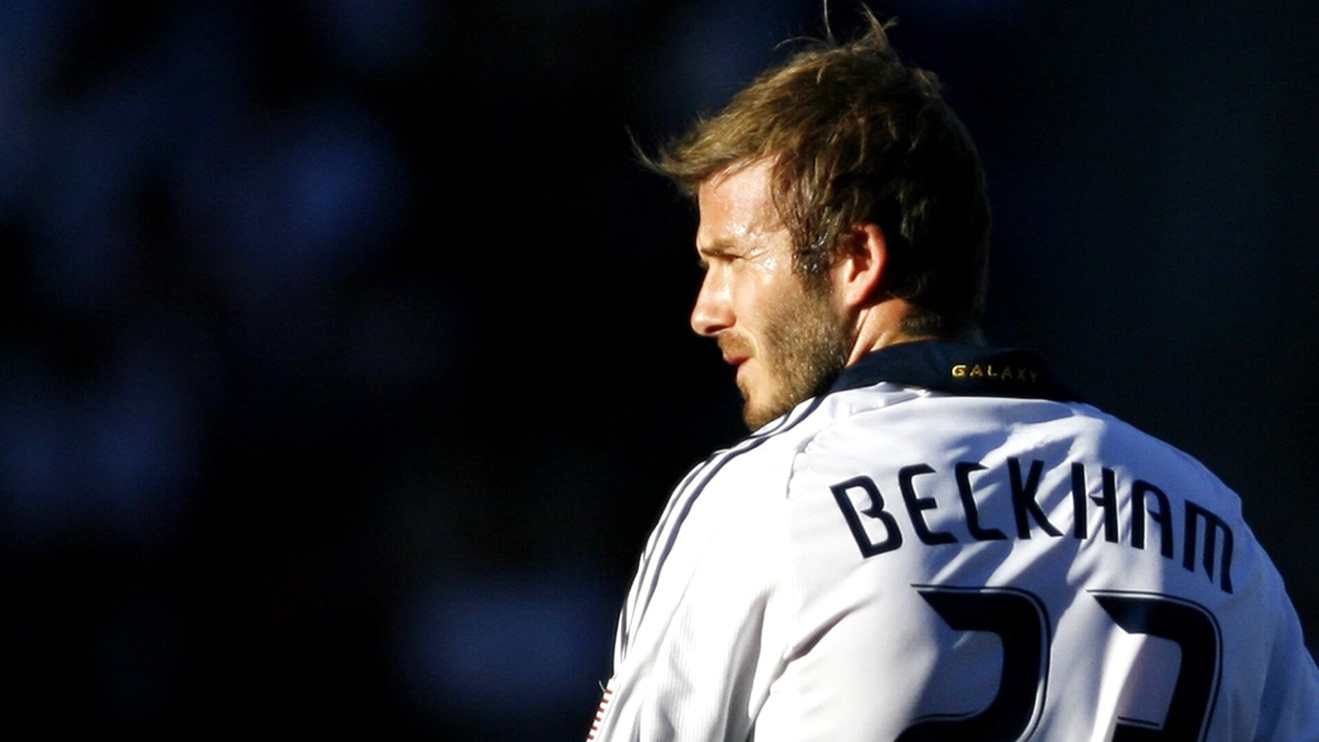 当活塞铁壁终结公牛神话，欧文在另一片战场接管世界